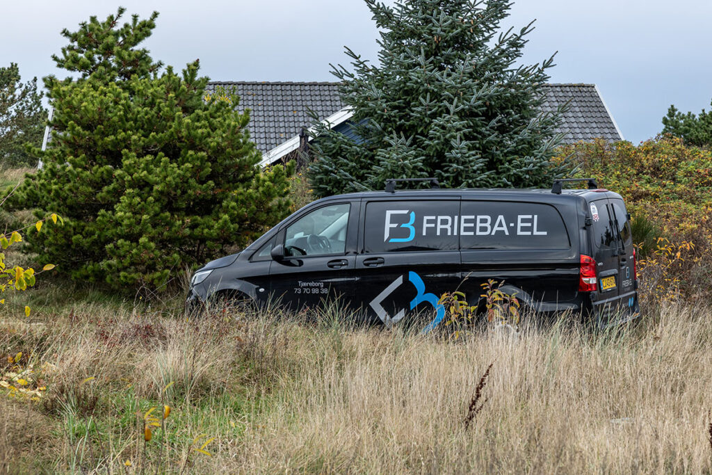 Frieba-el bil