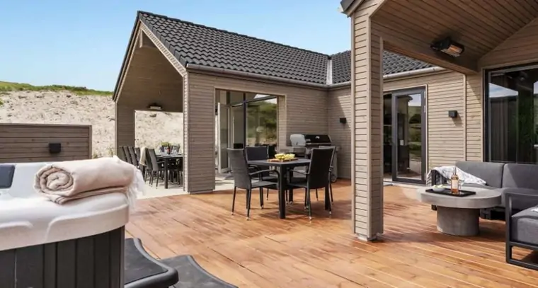 Sommerhus fra Skanlux med overdækket terrasse